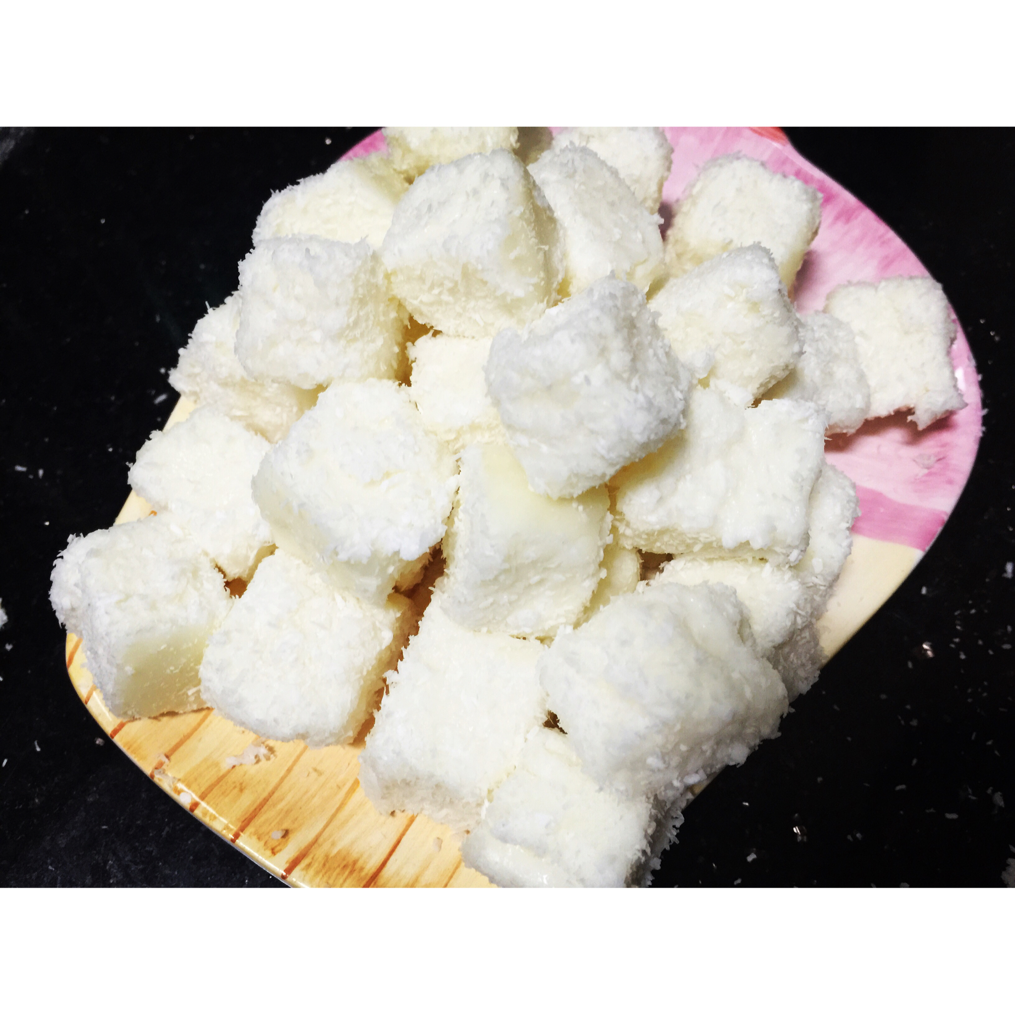 牛奶椰蓉小方