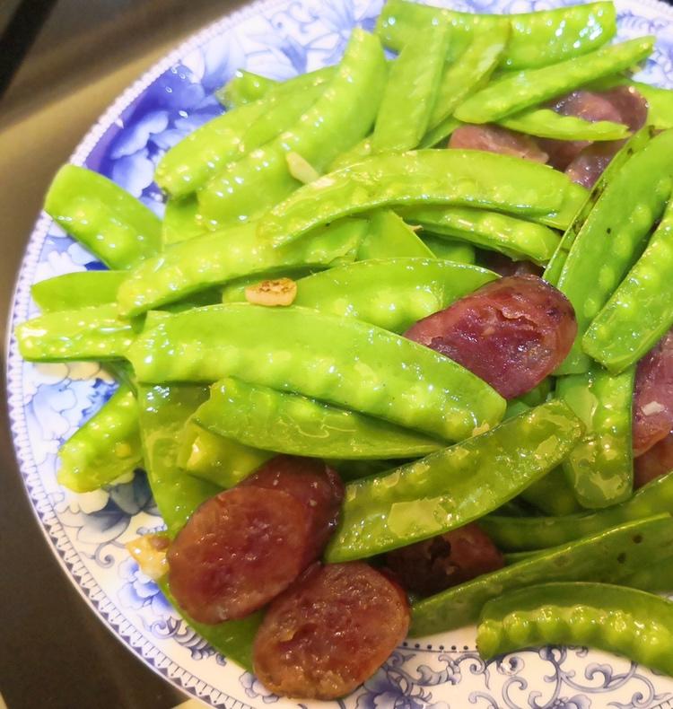 年菜必选：腊味炒荷兰豆