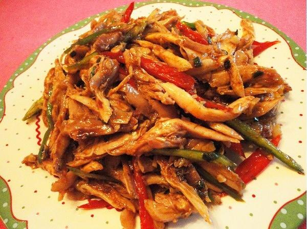 红油手撕鸡的做法