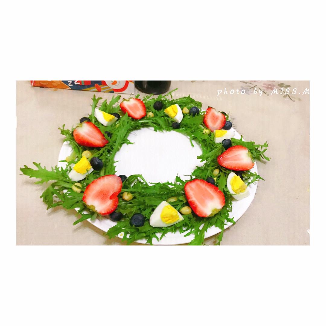 圣诞蔬菜花环沙拉