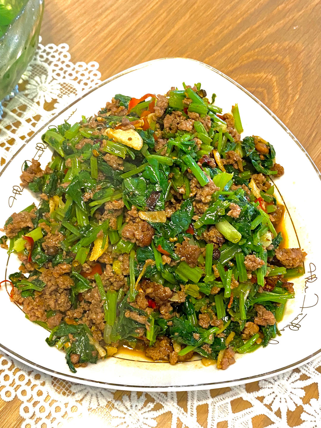 芹菜碎牛肉（自贡家常味）超级下饭！简单易学！的做法