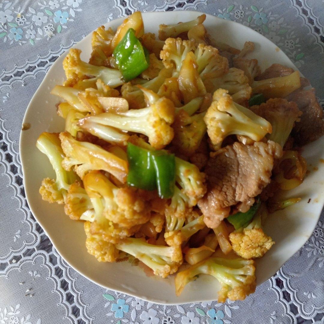 简单的花菜炒肉