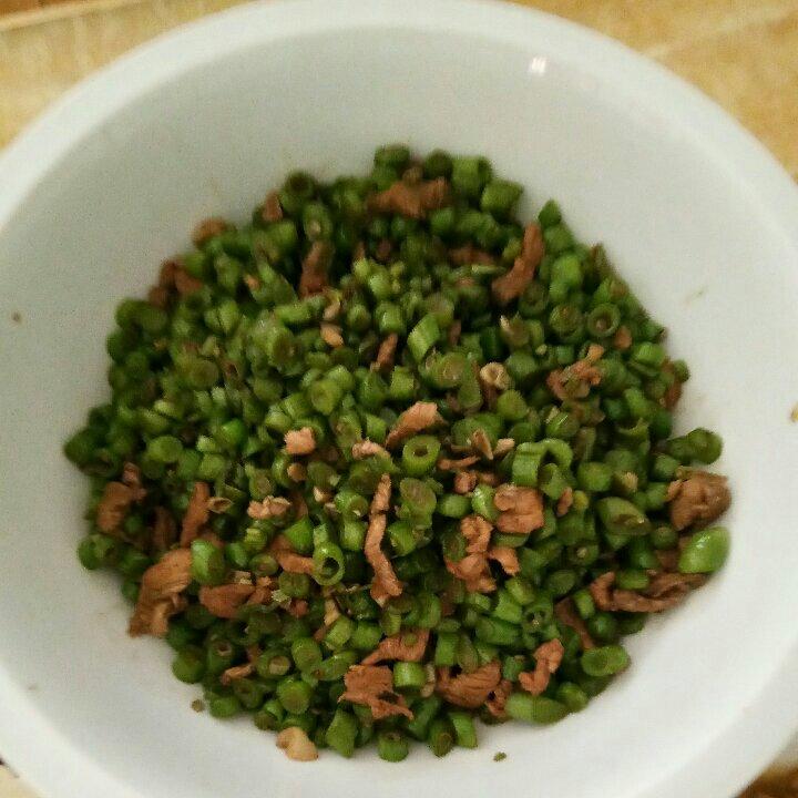 肉沫豆角下饭菜
