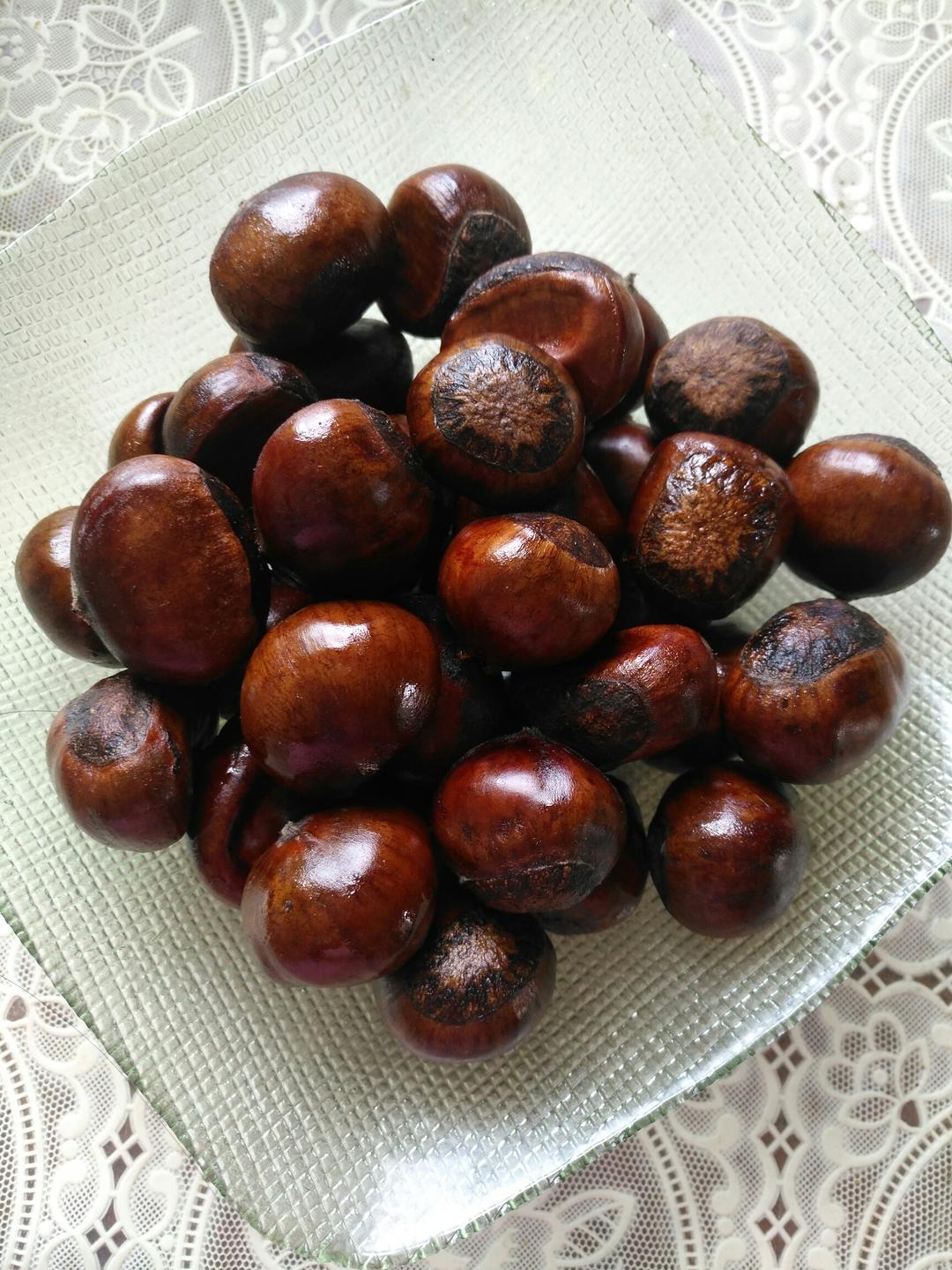 好吃的懒人电饭煲水煮板栗的做法