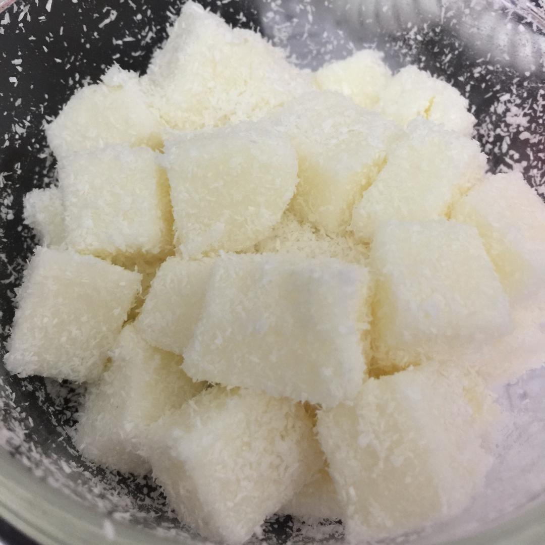太棒啦！1个方子，做出2道口味一流的甜品！——椰奶小方&炸鲜奶