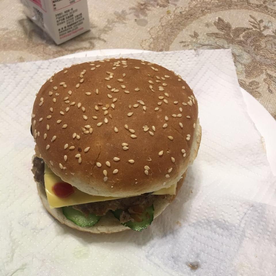 至尊芝士牛肉汉堡