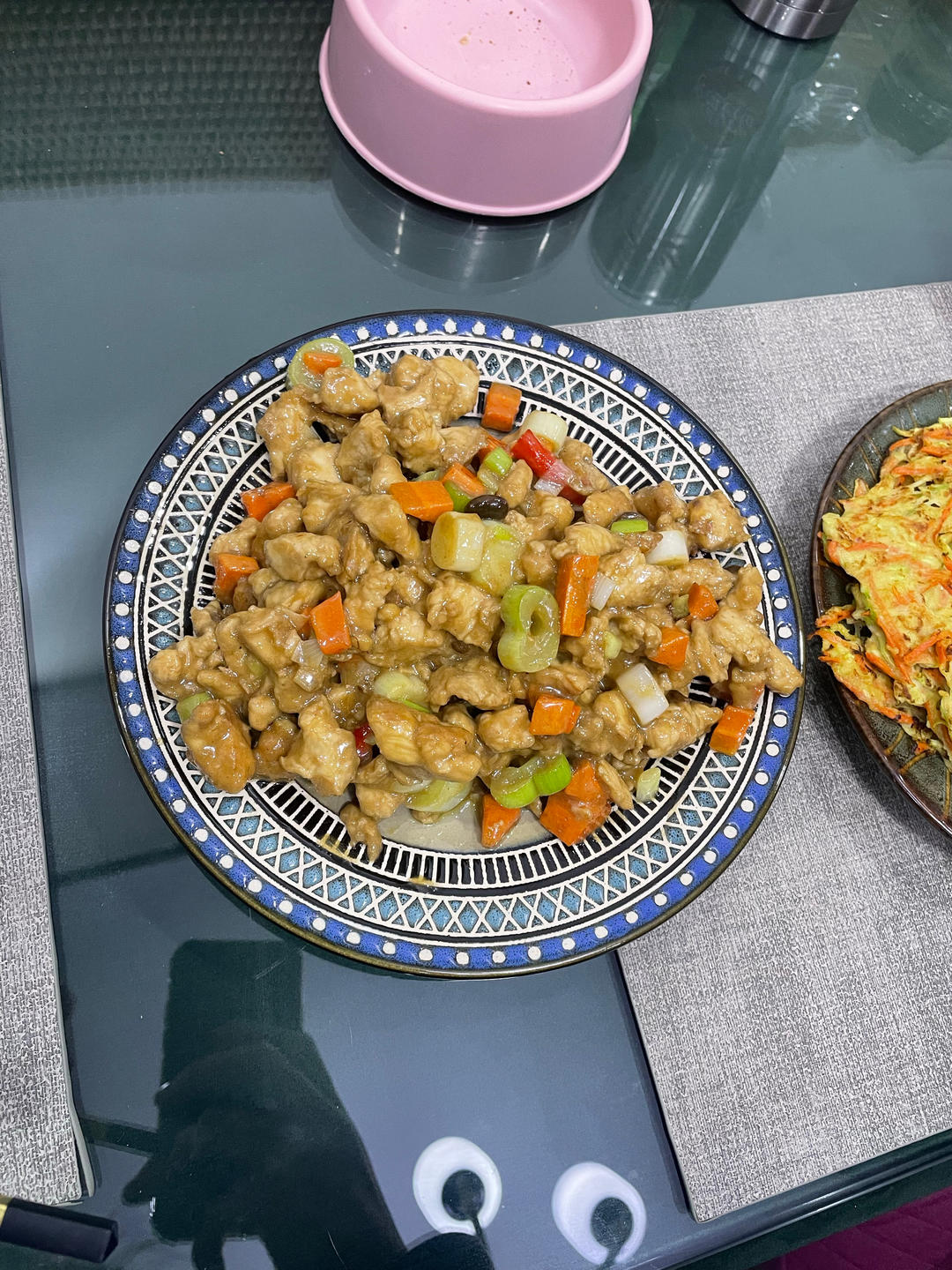 厨师长教你：“大葱爆鸡胸肉”的家常做法，好吃不柴，下饭一绝