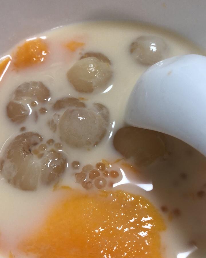 芒果椰汁西米露