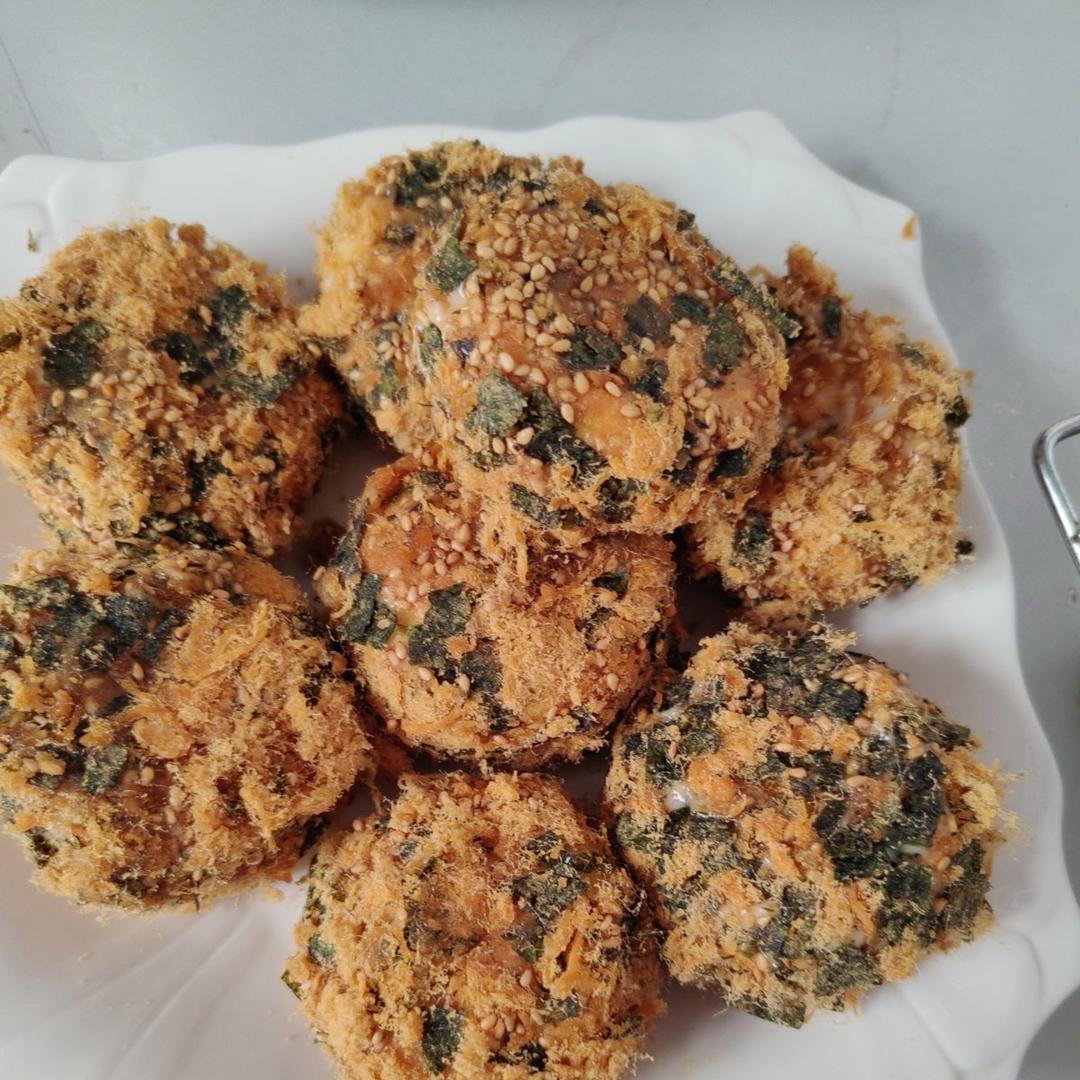 美味海苔肉松小贝