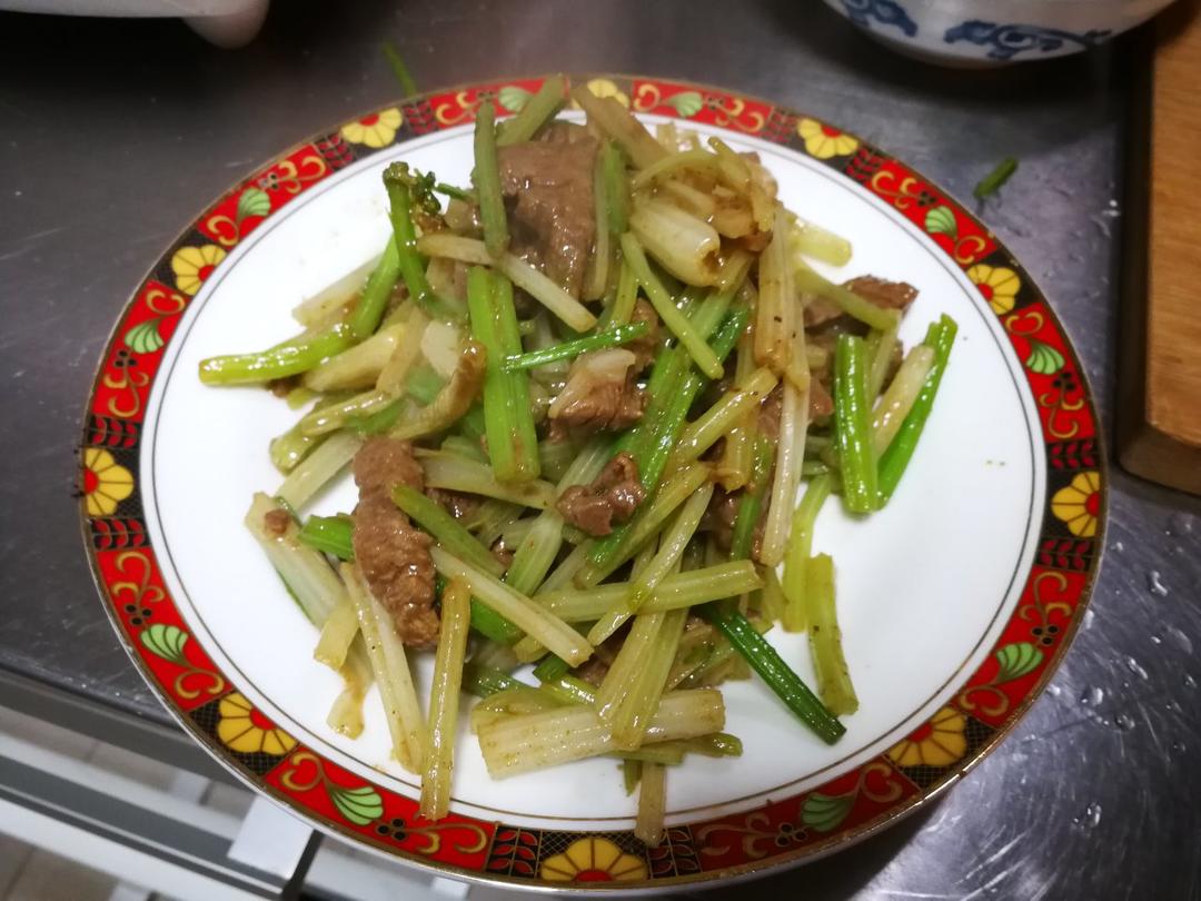 如何炒出嫩牛肉
