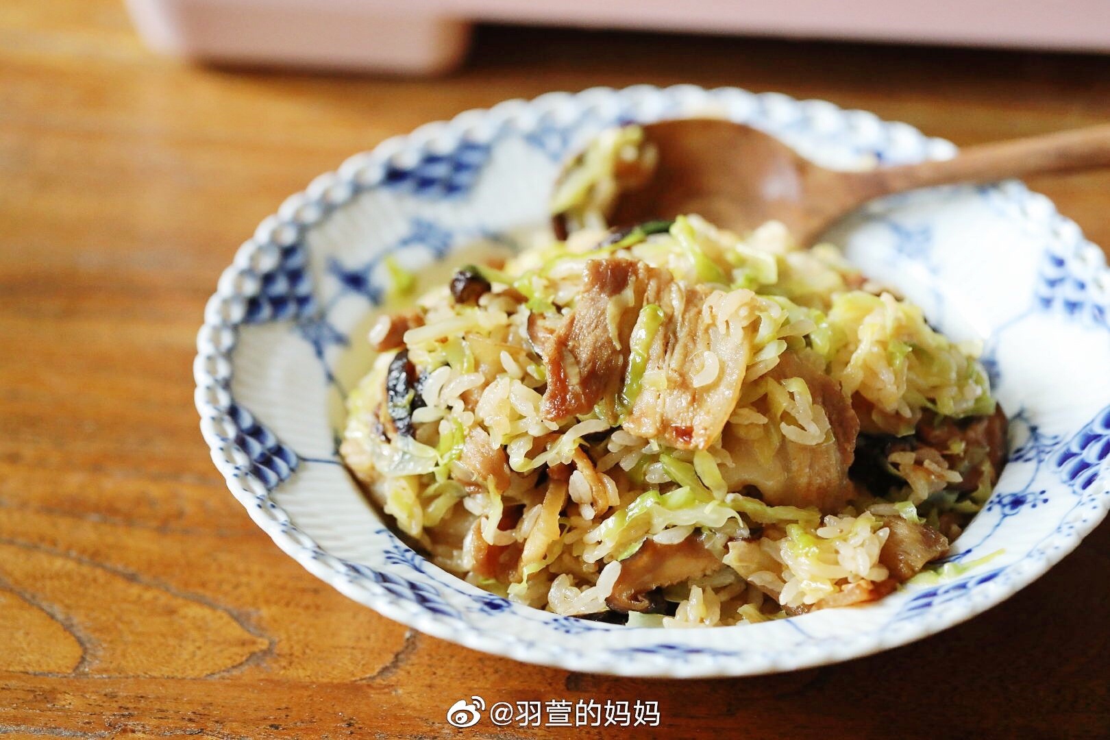 北鼎铸铁锅食谱｜五花肉包菜焖饭的做法