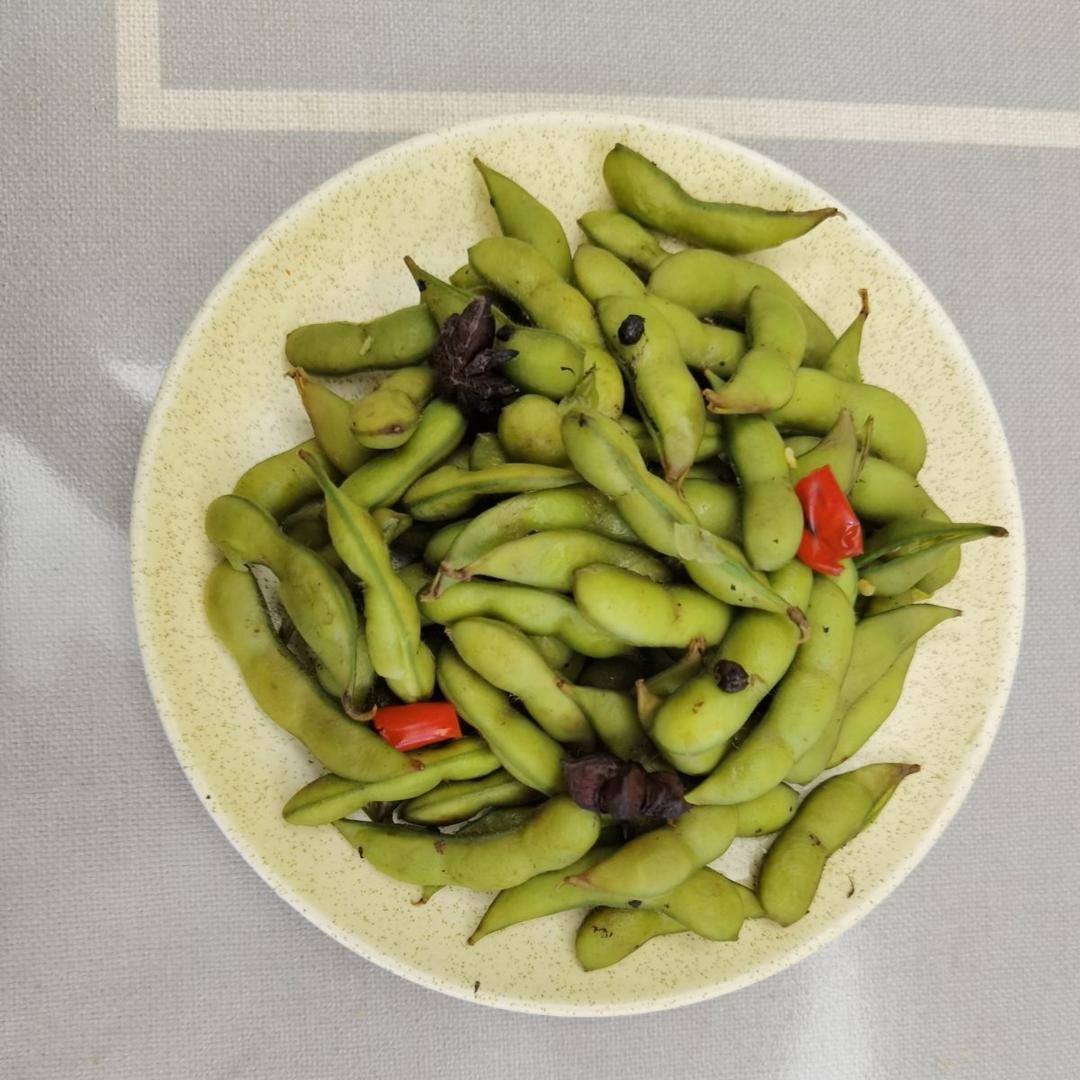 厨师长教你一道小吃：“盐水毛豆”的家常做法，好吃的停不下来