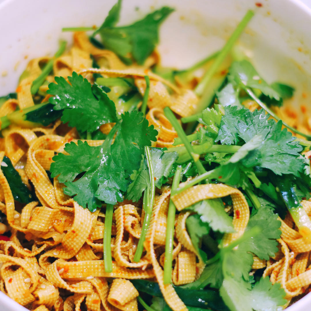 超级爽口开胃的凉拌豆皮