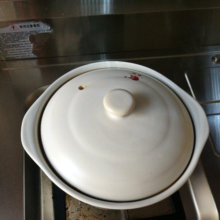 正宗广式腊味煲仔饭