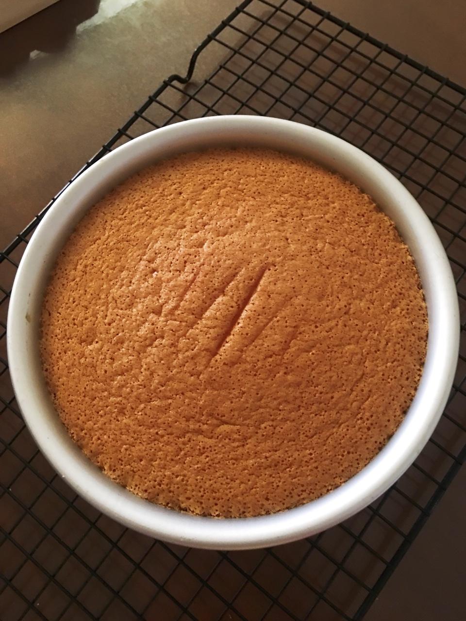 比戚风还要柔软Q弹的海绵蛋糕