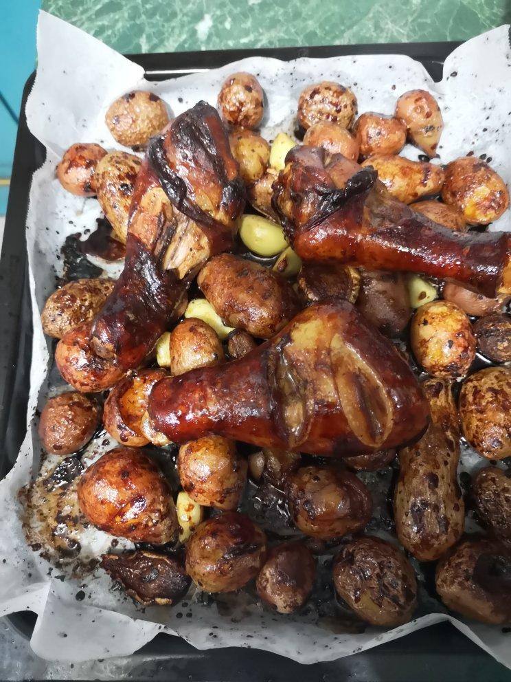 鸡腿烤土豆