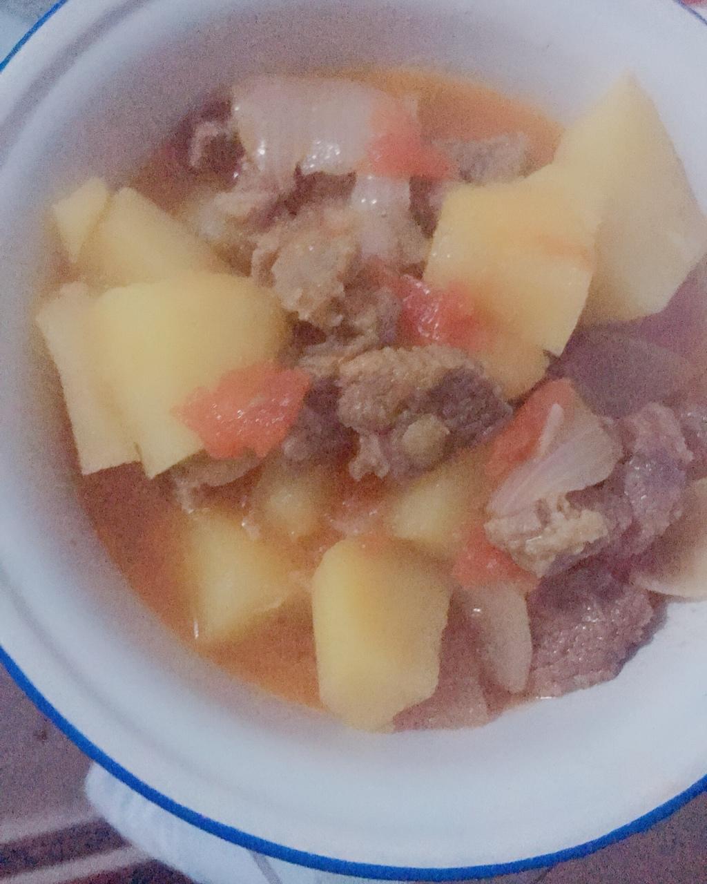 番茄土豆炖牛腩