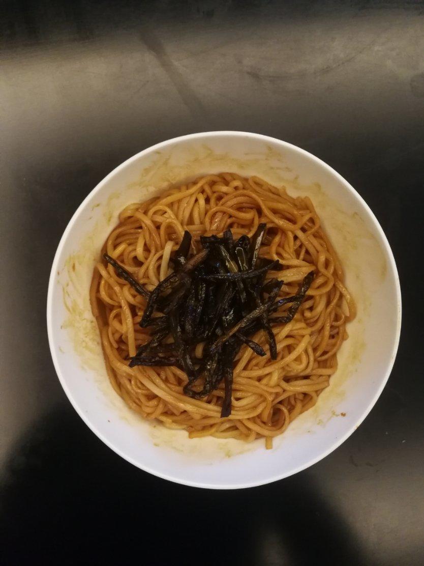 葱油拌面Spring Onion Noodles