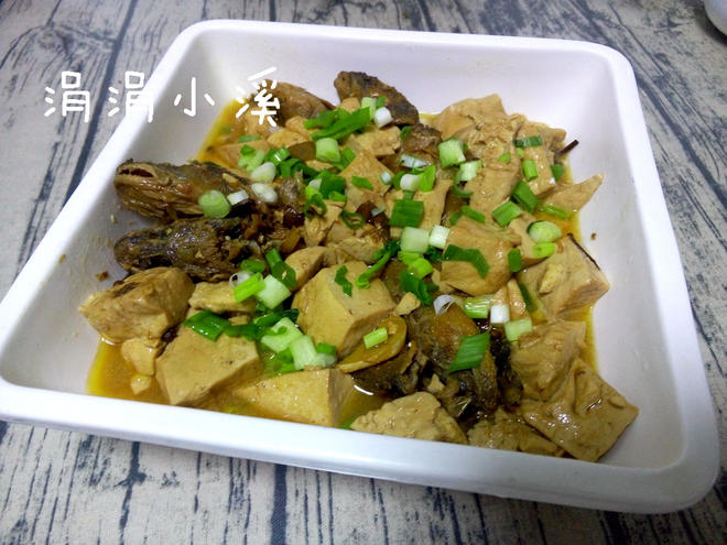 海鲶鱼炖豆腐的做法