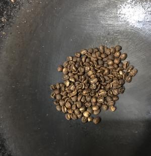 炒断手的咖啡豆的做法 步骤7