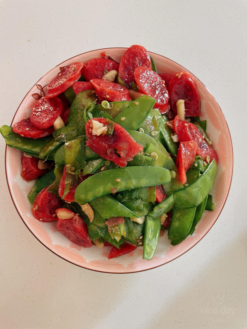 超脆爽的荷兰豆炒香肠