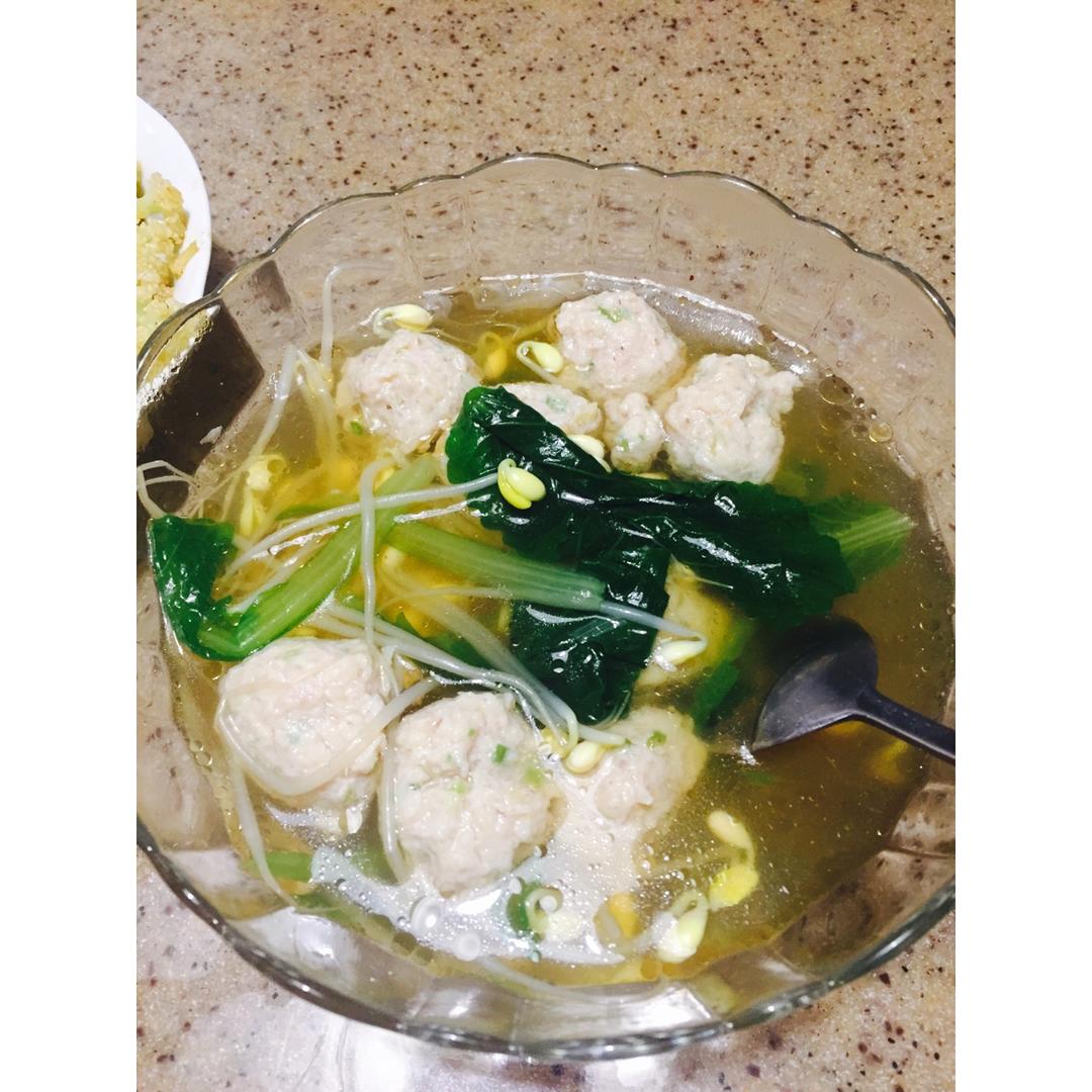 小白菜肉丸汤