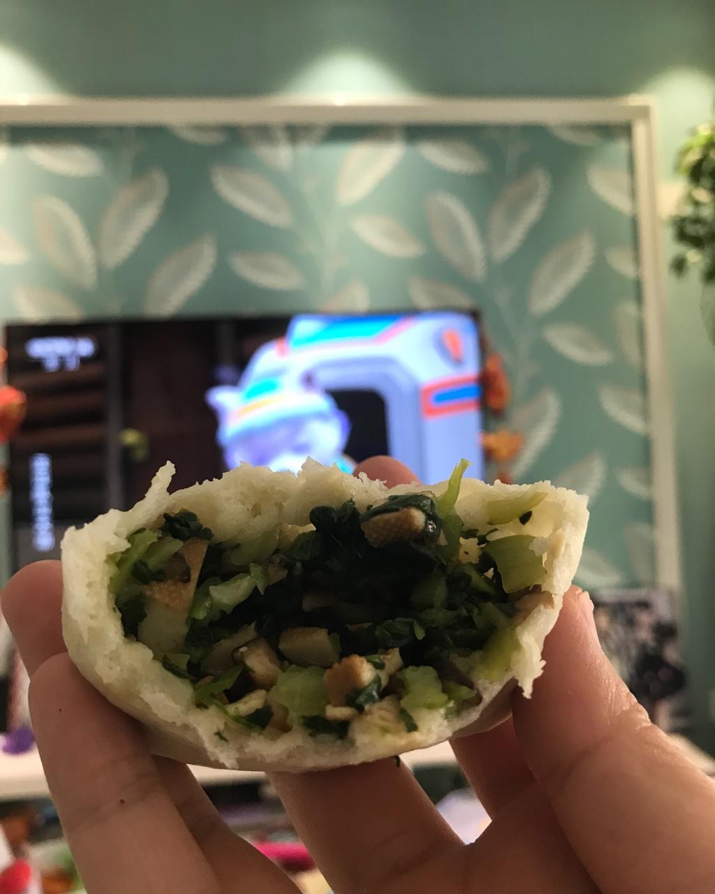 油菜香菇菜包