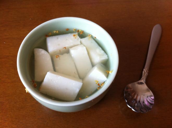 杏仁豆腐（尽量还原在北京吃到的那个味道）的做法