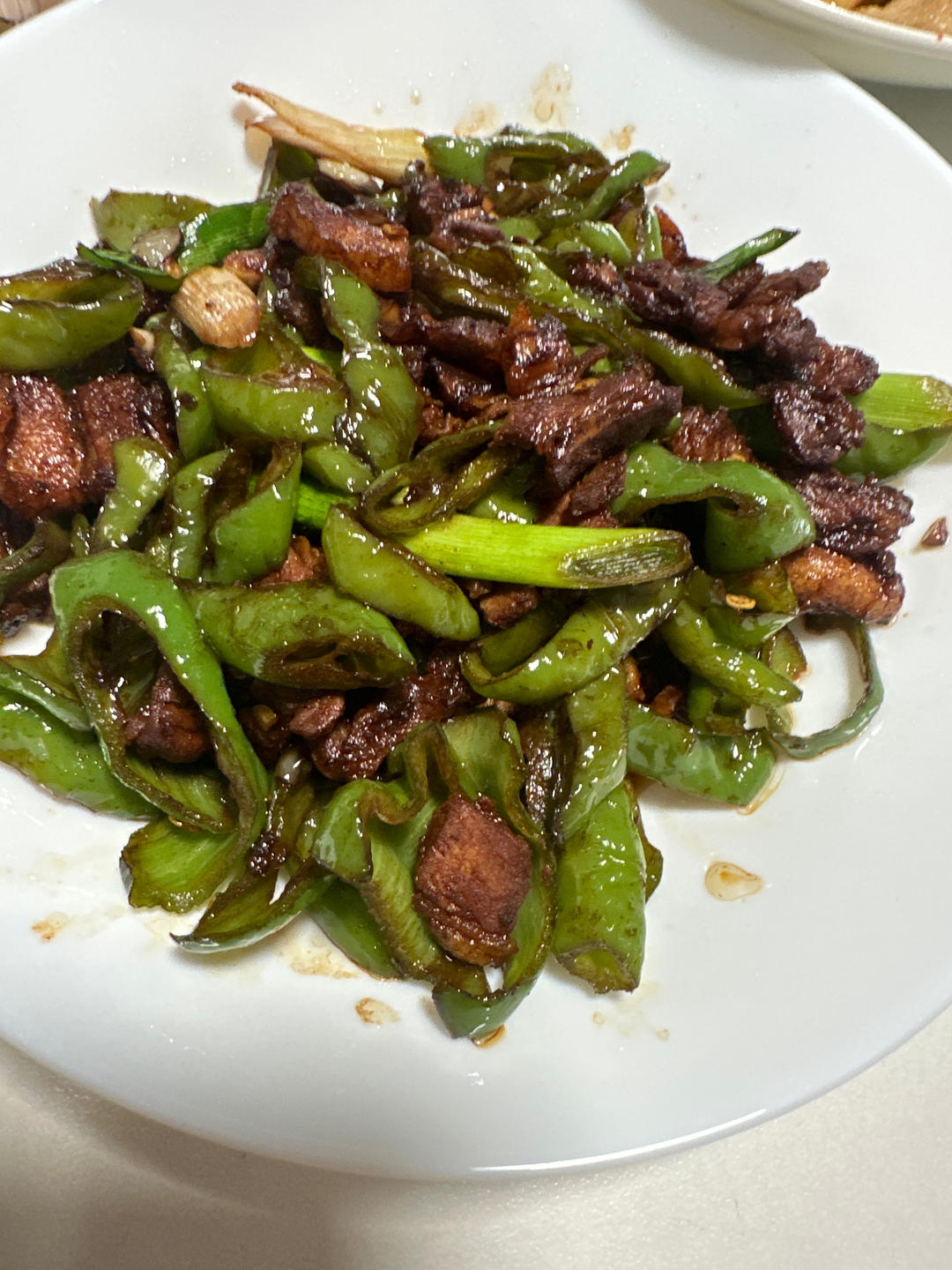 厨师长教你：“小炒肉”的家常做法，家常味很浓郁，先收藏起来