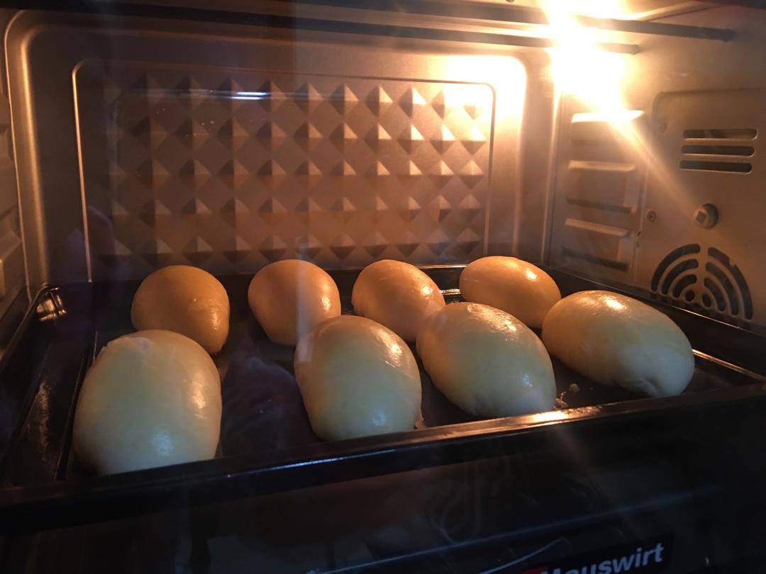 颜值奶油草莓甜心小面包