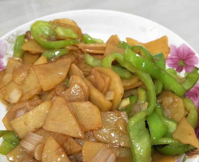 土豆片炒青椒（懒人清淡版）