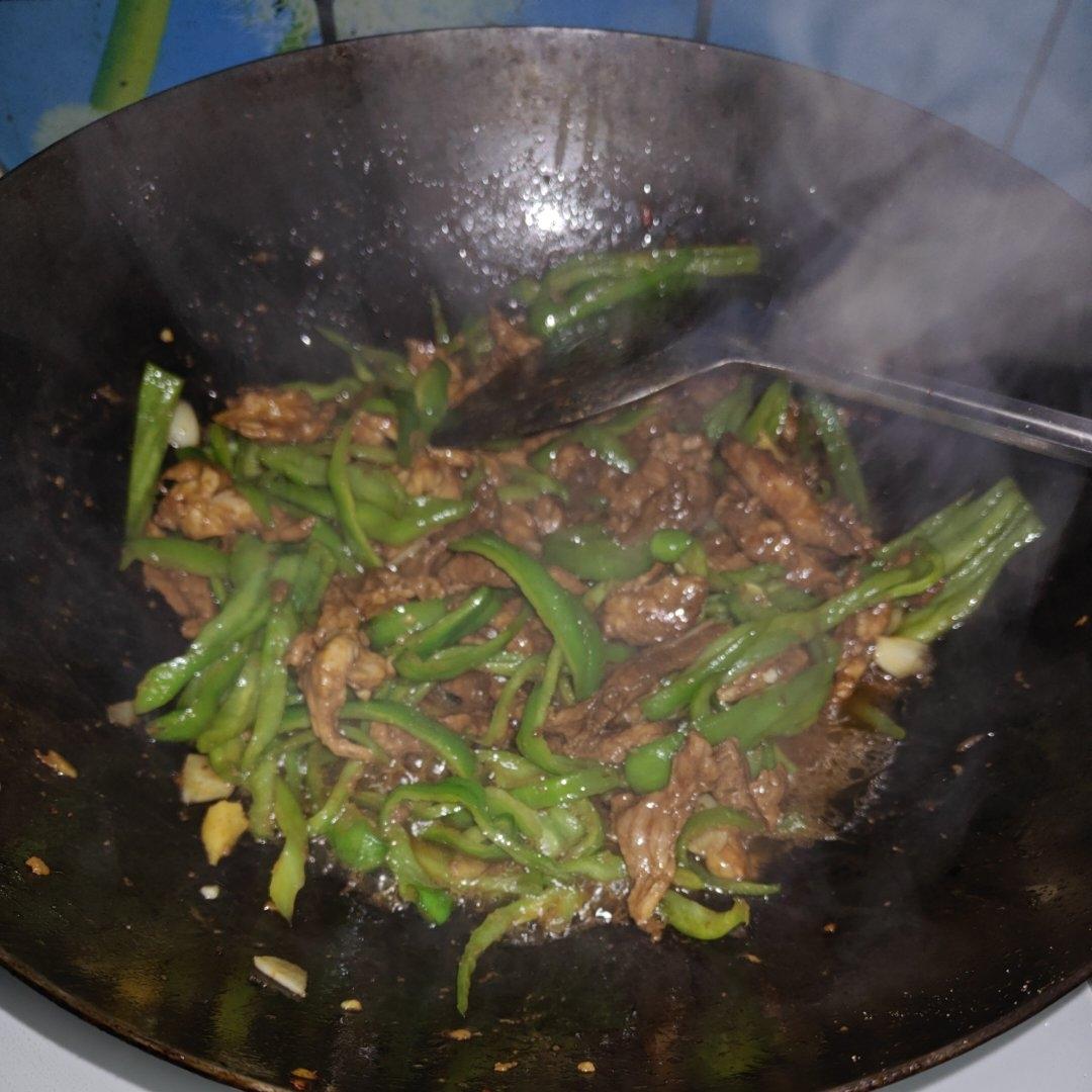 青椒炒肉丝