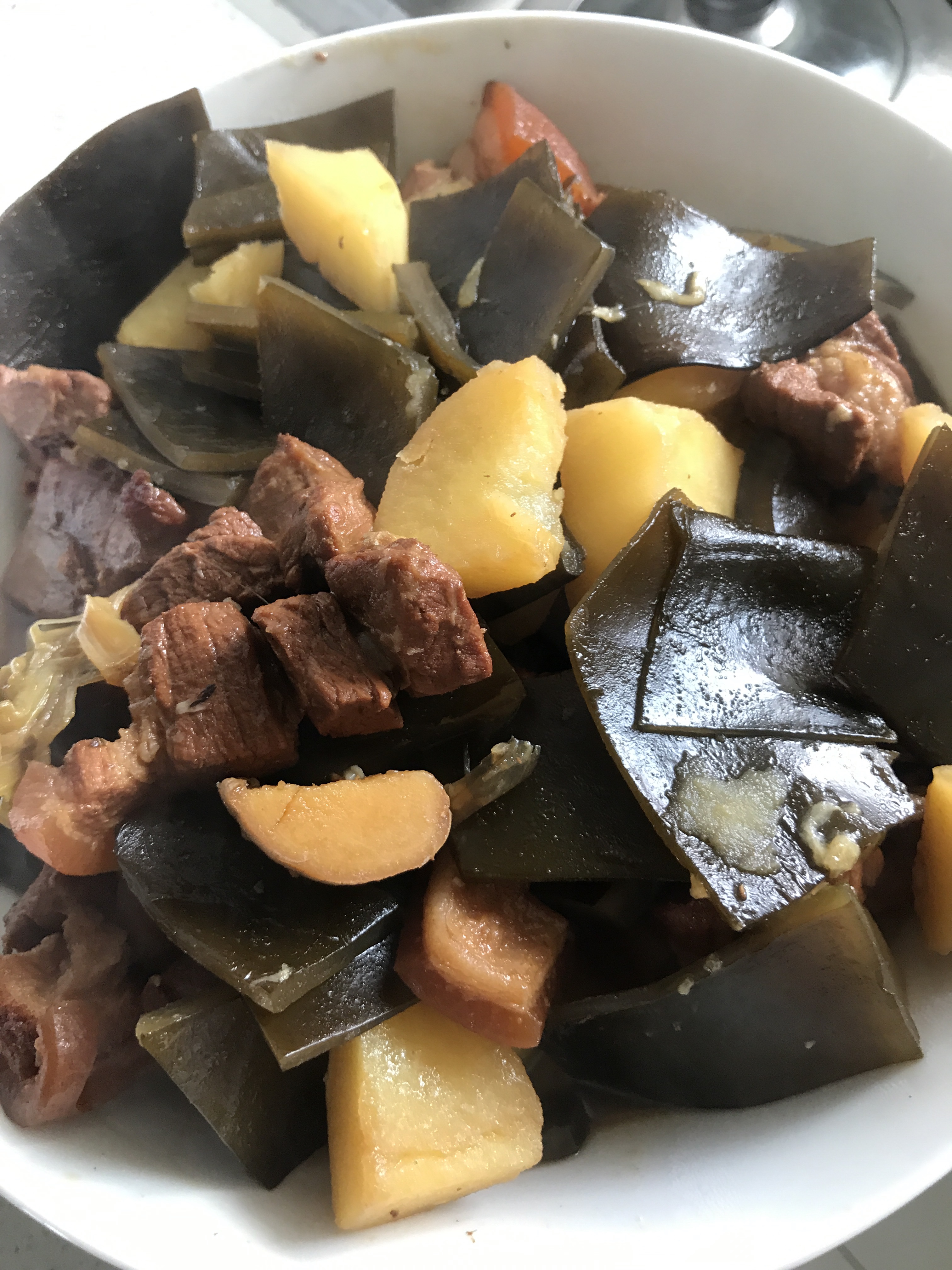 猪肉海带炖土豆