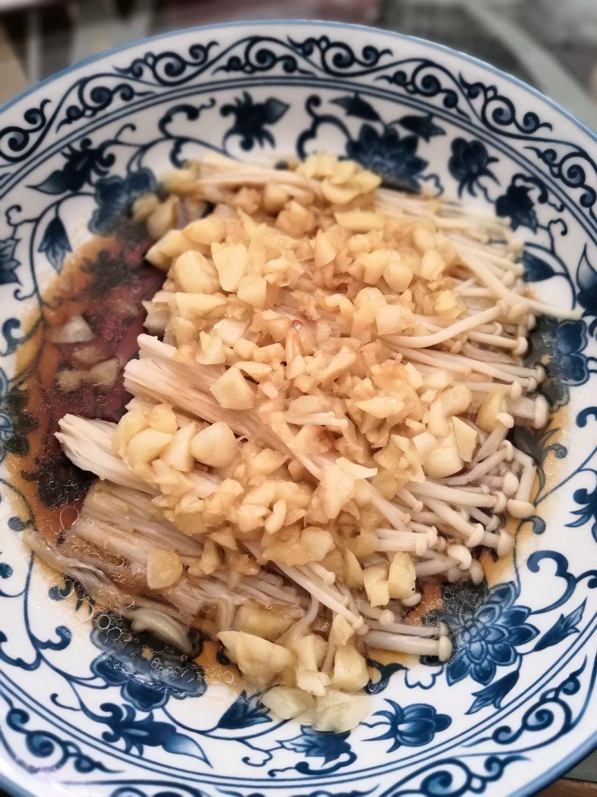 蒜蓉蒸金针菇