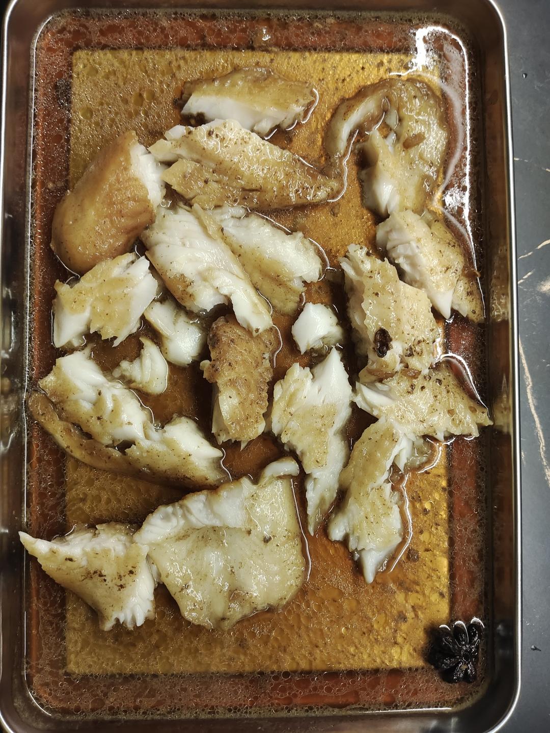 番茄鱼巴沙鱼（也可以用番茄龙利鱼），番茄酱汁超浓郁，营养又下饭！