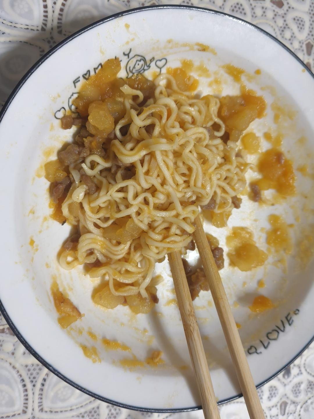 大人小孩爱吃的土豆泥拌面