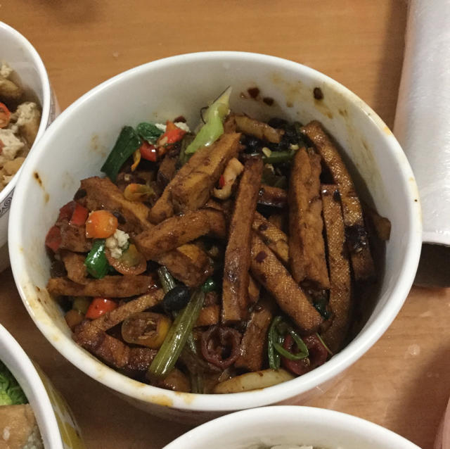 芹菜炒香干