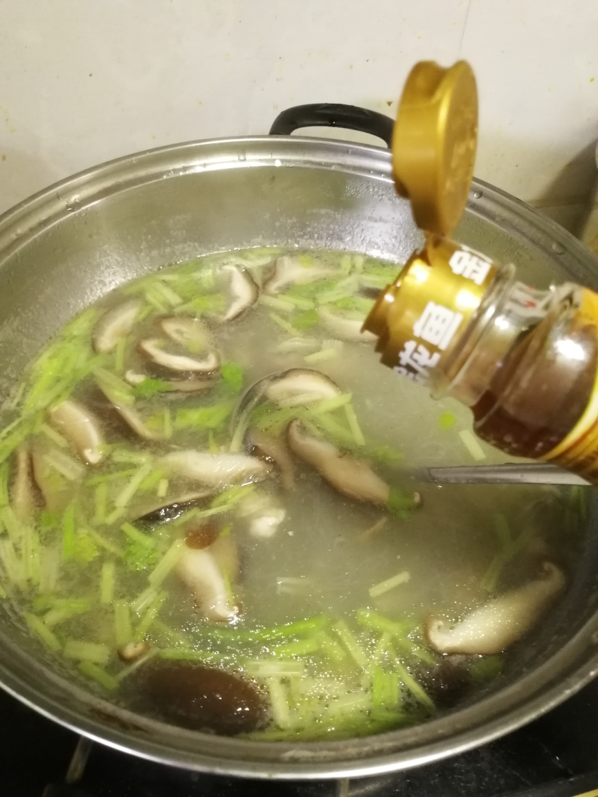 香菇海蛎滑粉丝（懒人菜）的做法 步骤6