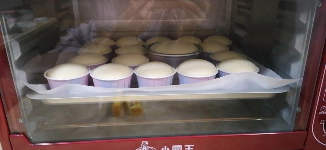 戚风小纸杯蛋糕