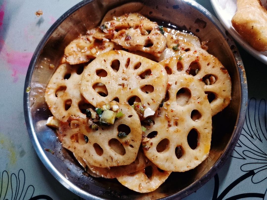 追剧解馋小吃 麻辣藕片