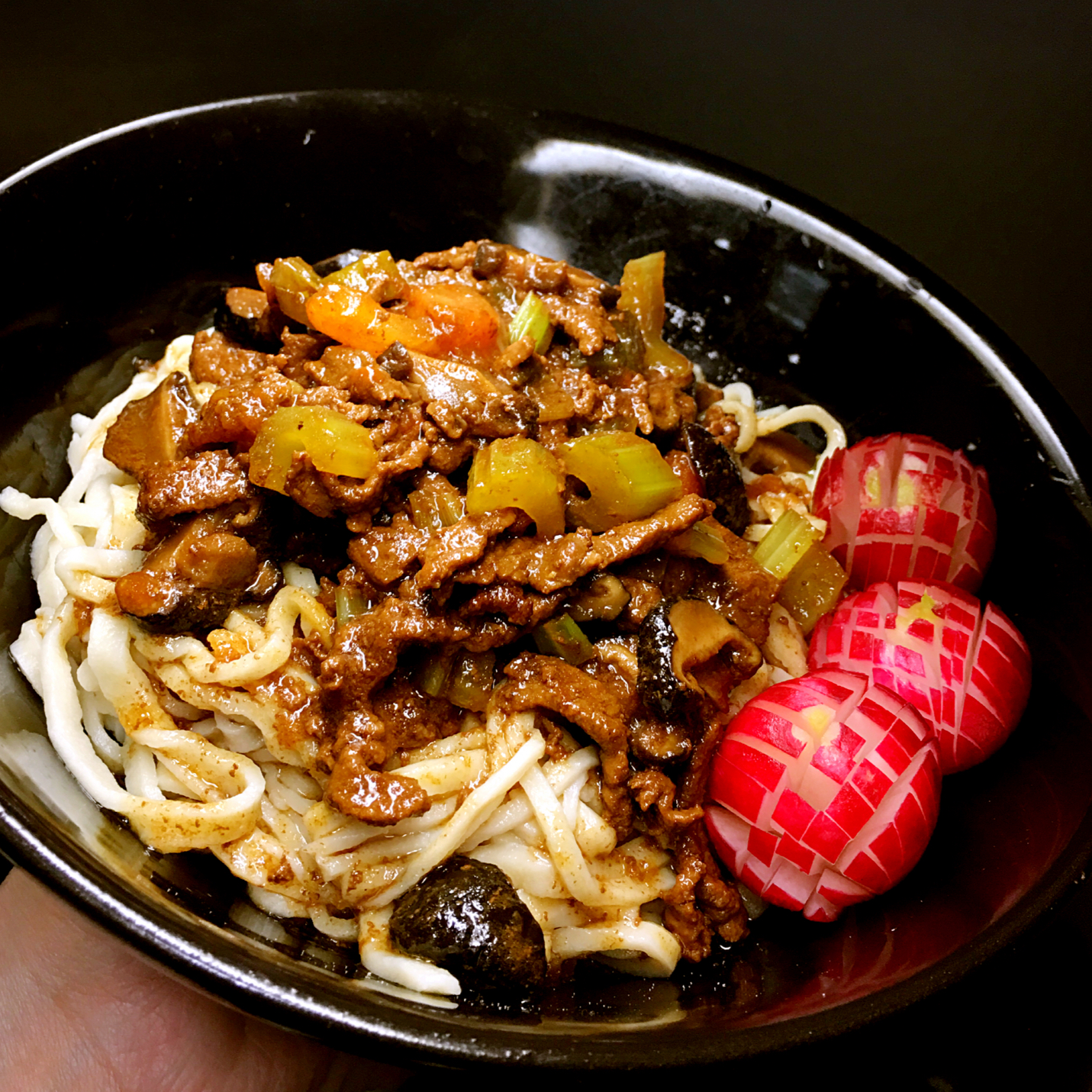 我很家常做的私房面浇头～～西红柿牛肉汆儿