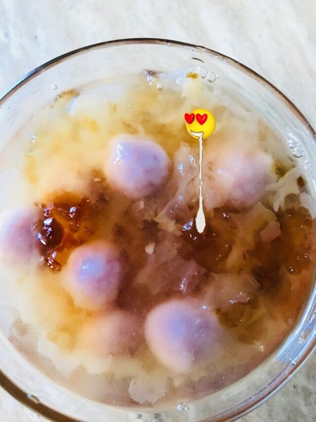 桃胶银耳紫薯羹