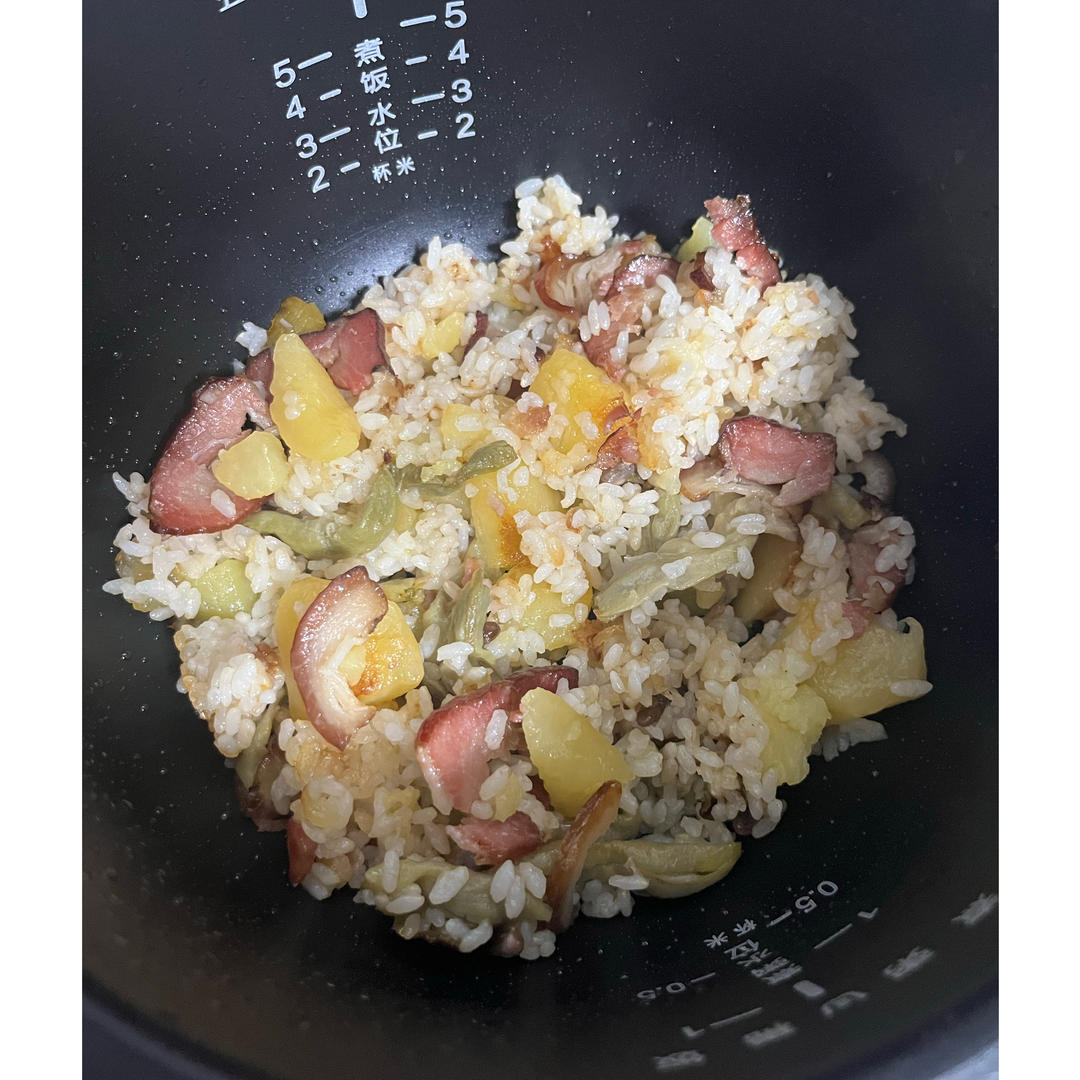 土豆饭，香掉牙的锅巴洋芋饭