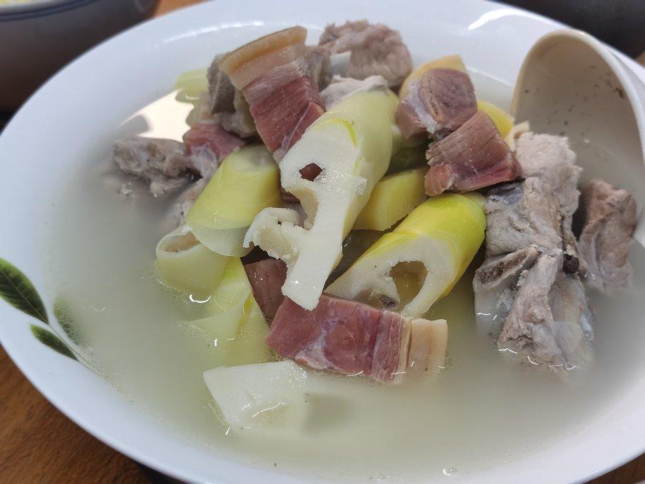 中餐｜浓郁奶白的腌笃鲜（白汤的秘密）