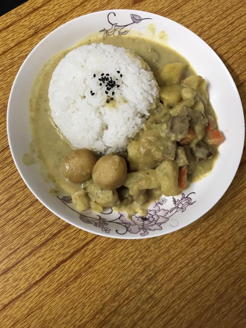 土豆咖喱猪肉饭