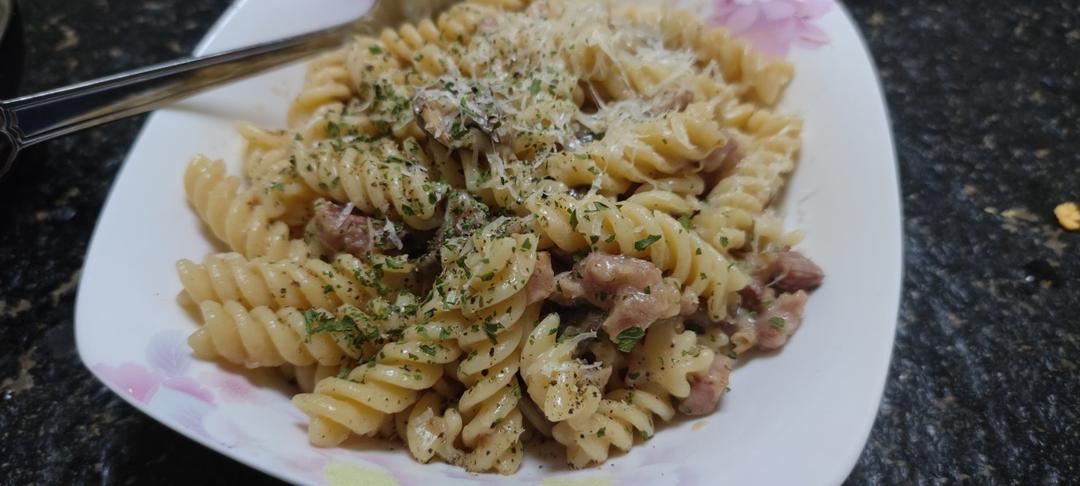 奶油蘑菇意面🍝(我的本命意面！😍)