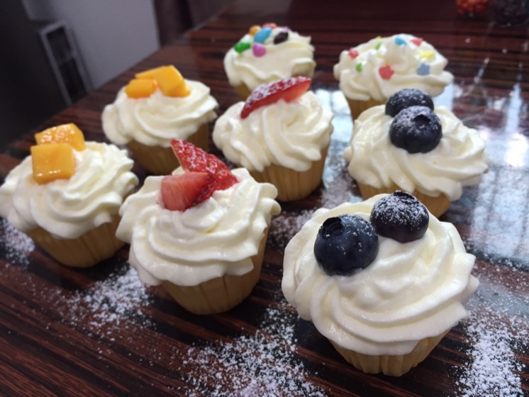 《Tinrry下午茶》教你做简易纸杯蛋糕