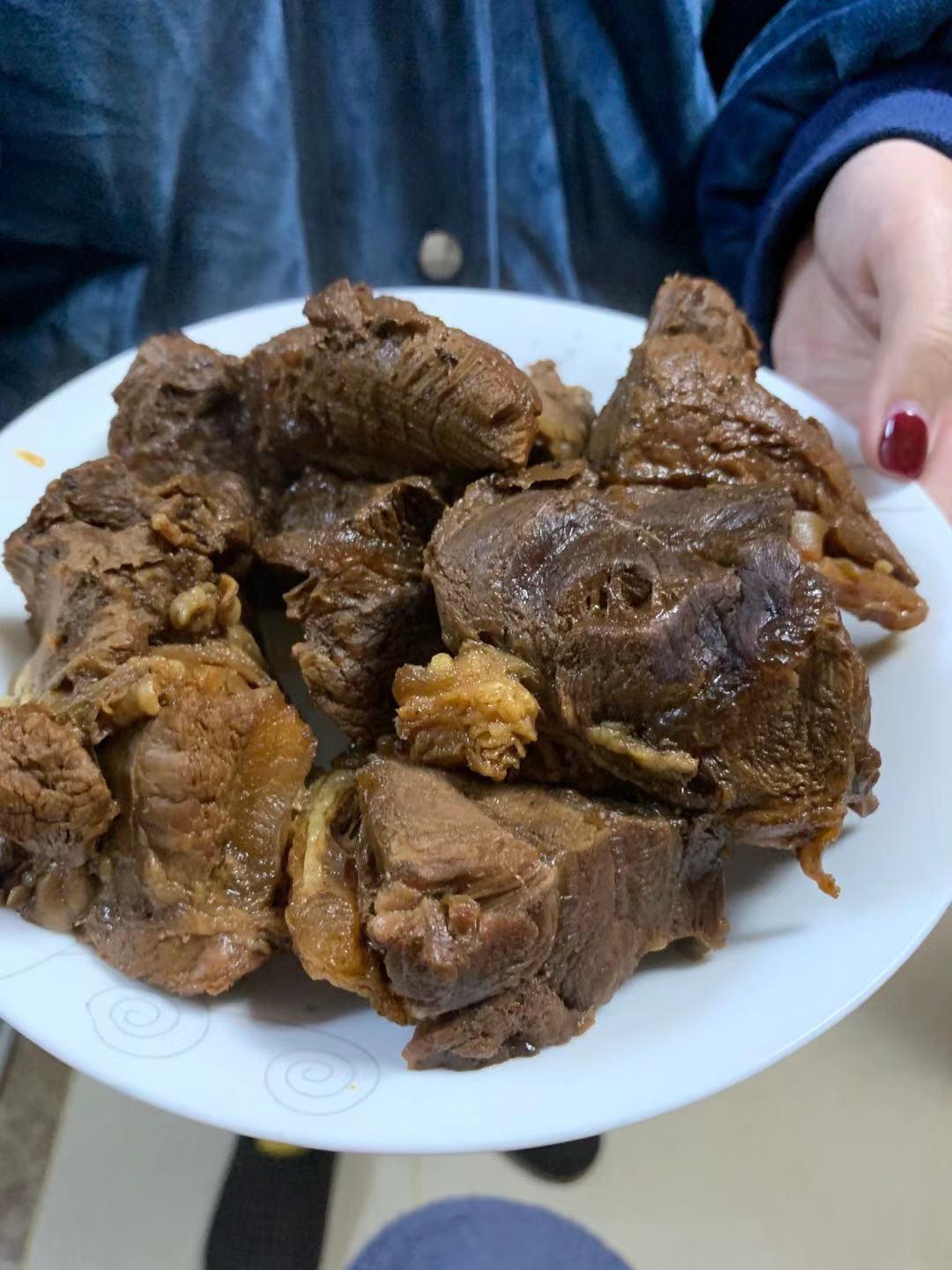水煮酱牛肉