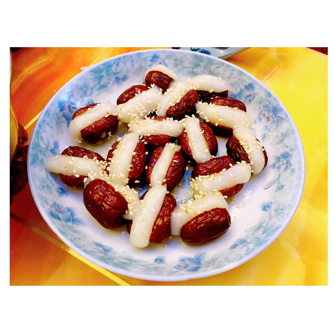 心太软— 红枣夹糯米粉