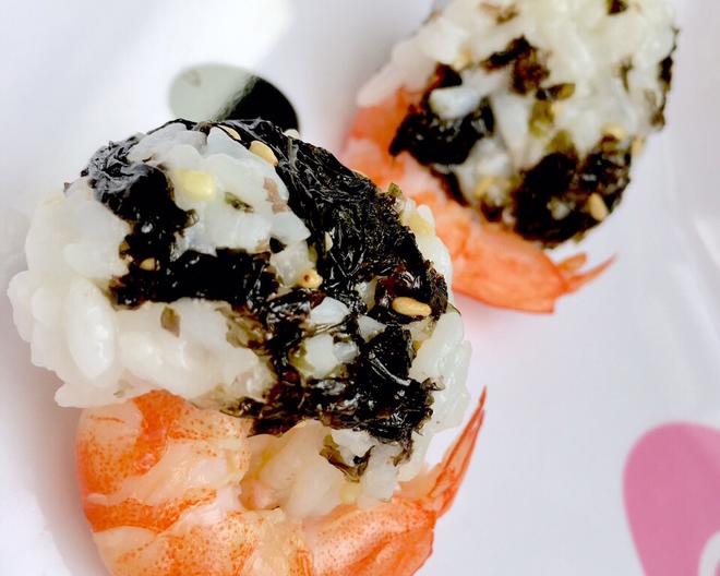 懒人宝宝餐- -鲜虾海苔饭团🍤🍙的做法